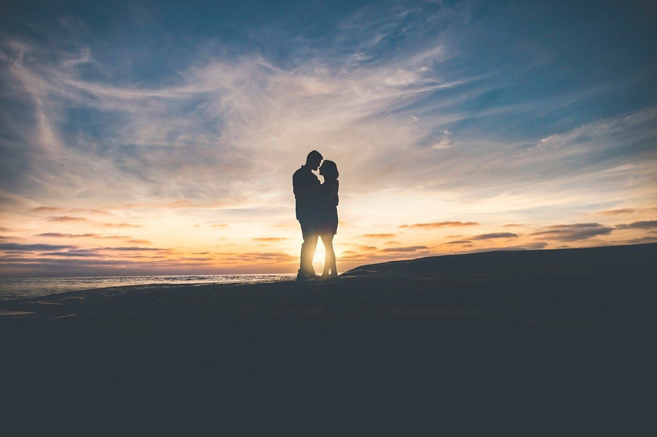 Free Article: Setting Healthy Boundaries in Relationships